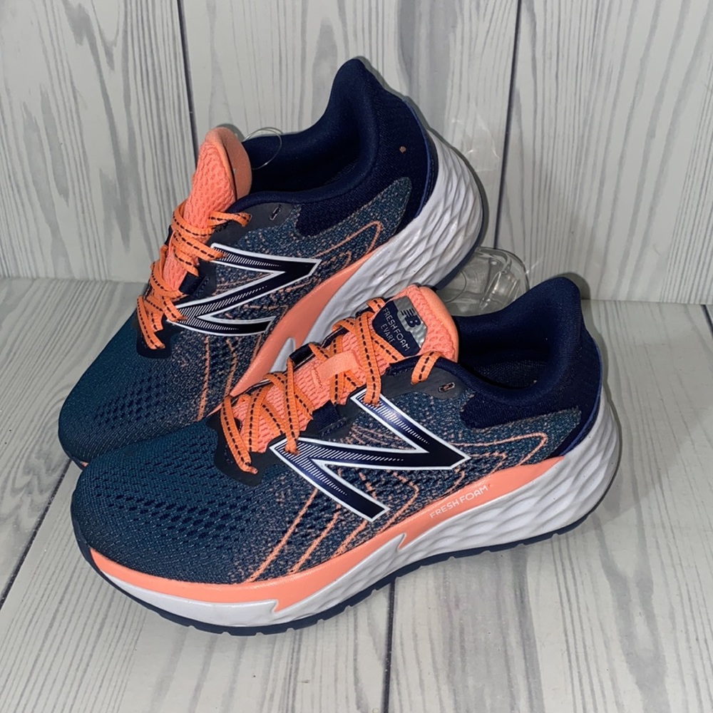 New Balance Fresh Foam Evare